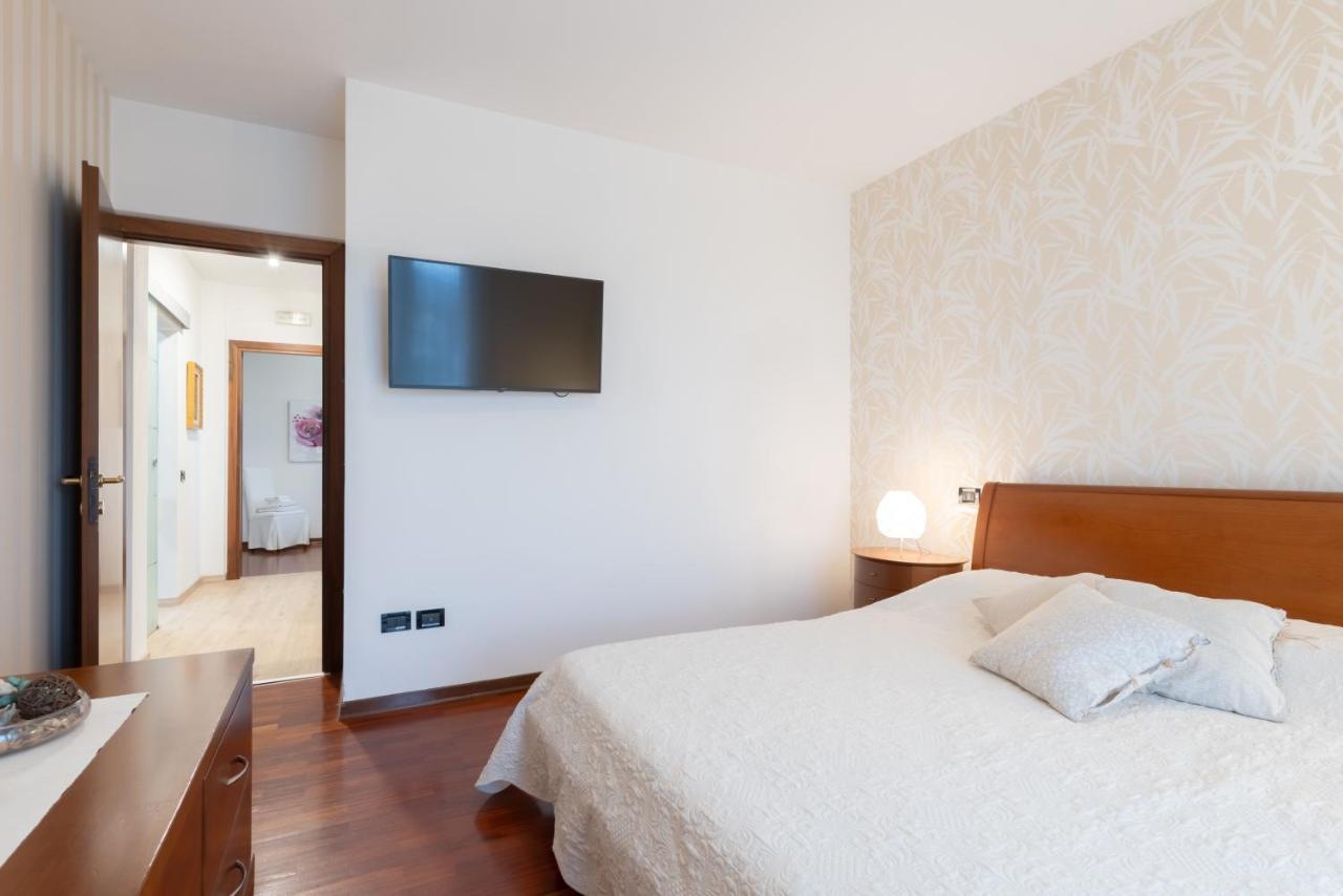 Apartment Giotto Guesthouse Due Carrare